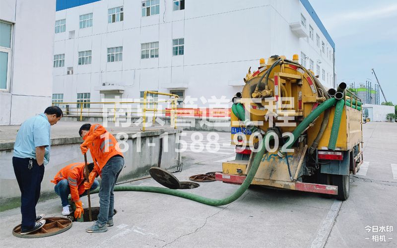 256中央商务区电子厂抽粪