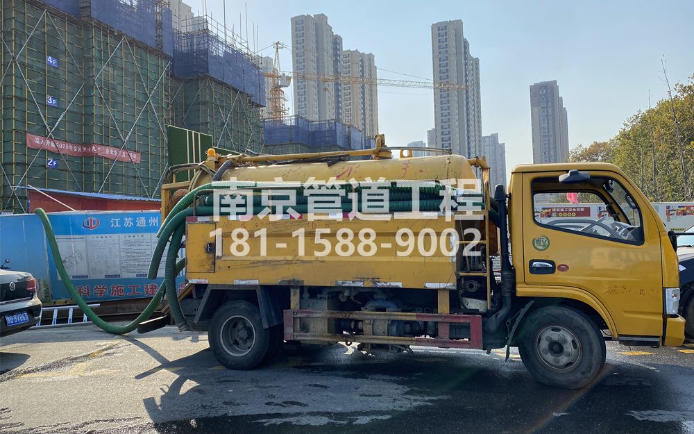 265中央商务区建筑工地抽粪